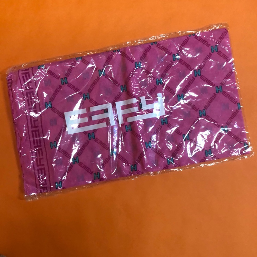 Brand new Effy Scarf